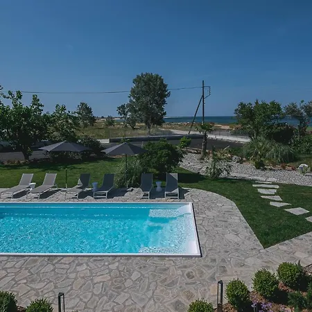 Apart-hotel Electra Beachfront Suites, Néa Iráklia