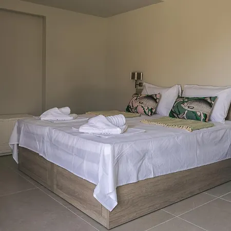 Aparthotel Electra Beachfront Suites, Nea Iraklia