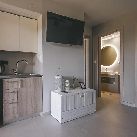 Electra Beachfront Suites, Apart-hotel Néa Iráklia
