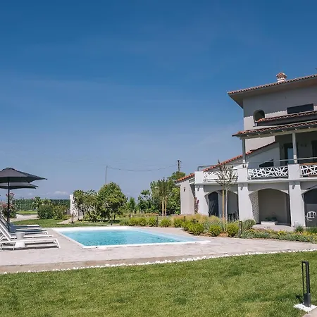 Electra Beachfront Suites, * Néa Iráklia