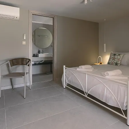 Electra Beachfront Suites, Aparthotel