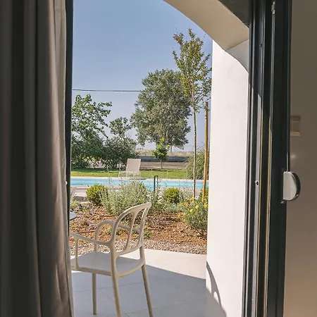 Aparthotel Electra Beachfront Suites, Nea Iraklia