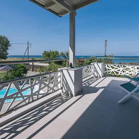 Aparthotel Electra Beachfront Suites, Nea Iraklia