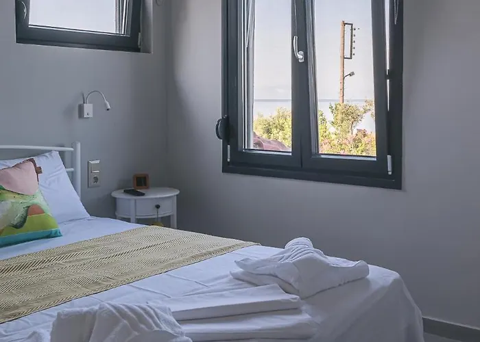 Electra Beachfront Suites, Aparthotel Nea Iraklia