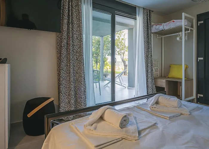 Aparthotel Electra Beachfront Suites,