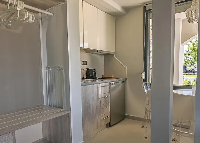 Electra Beachfront Suites, Nea Iraklia