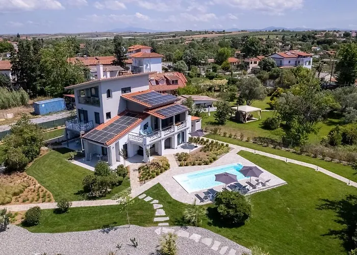 Lejlighedshotel Electra Beachfront Suites, Néa Irákleia