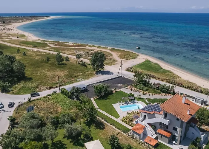 Electra Beachfront Suites, Lejlighedshotel Néa Irákleia