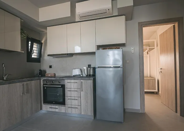 Electra Beachfront Suites, Lejlighedshotel