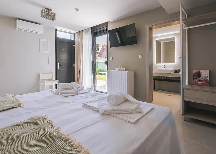 Electra Beachfront Suites, Néa Irákleia