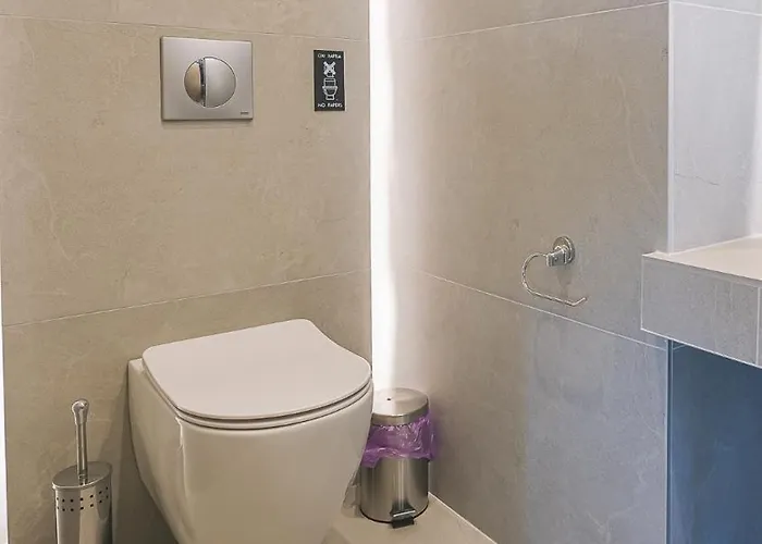 Electra Beachfront Suites, Lejlighedshotel