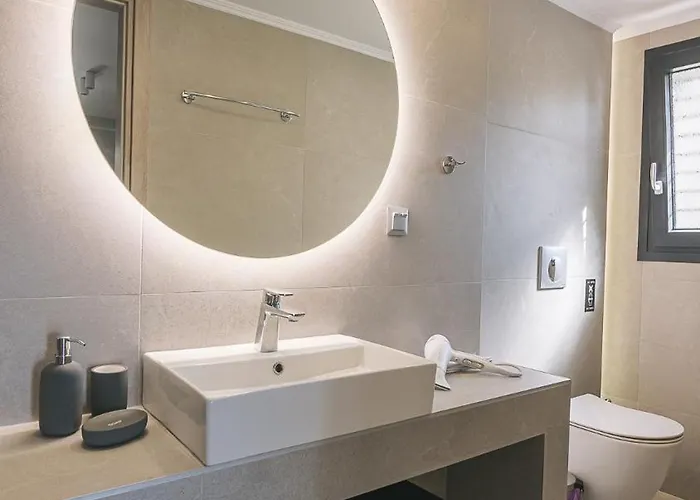 Electra Beachfront Suites, Lejlighedshotel 3*