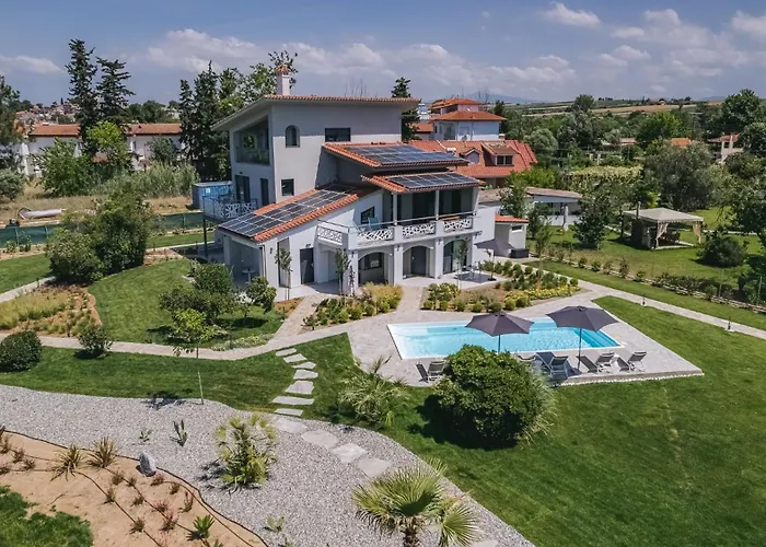 Electra Beachfront Suites, 3* Néa Irákleia